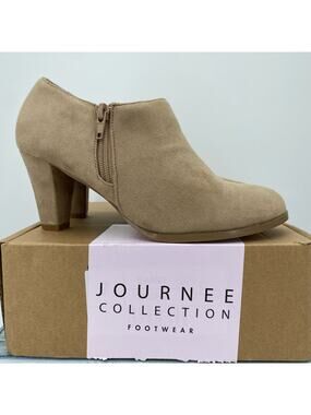 New Journee Collections Sanzi Women’s Ankle Boots Taupe Size 7
